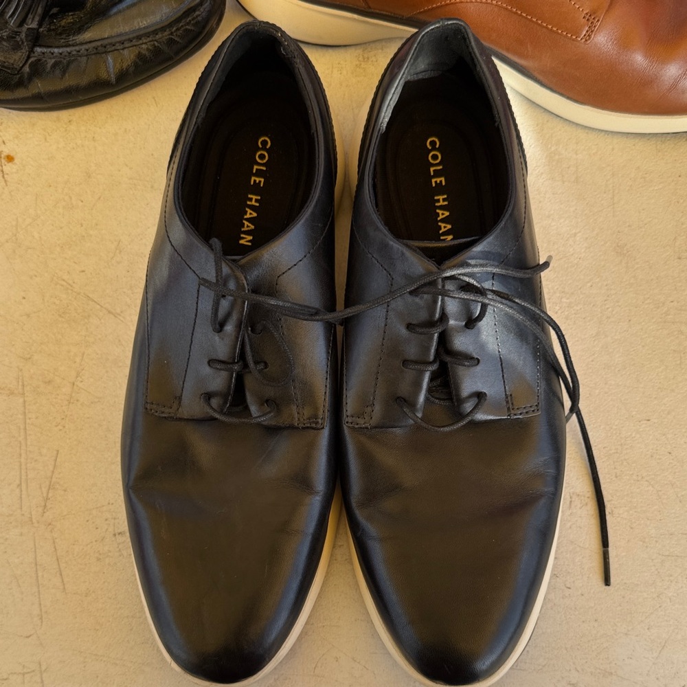 Cole Haan Men's Black Leather Oxfords
